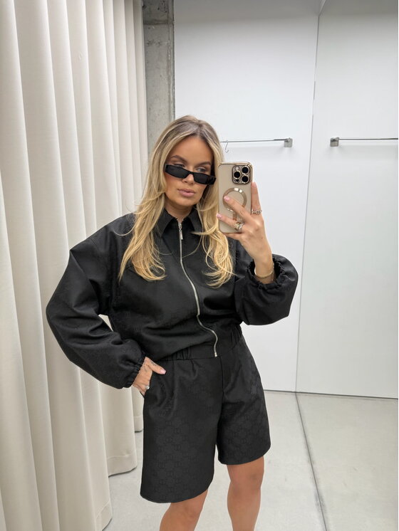 Magda Matyja Magda Matyja Szorty materiałowe Lexy Shorts Czarny Slim Fit