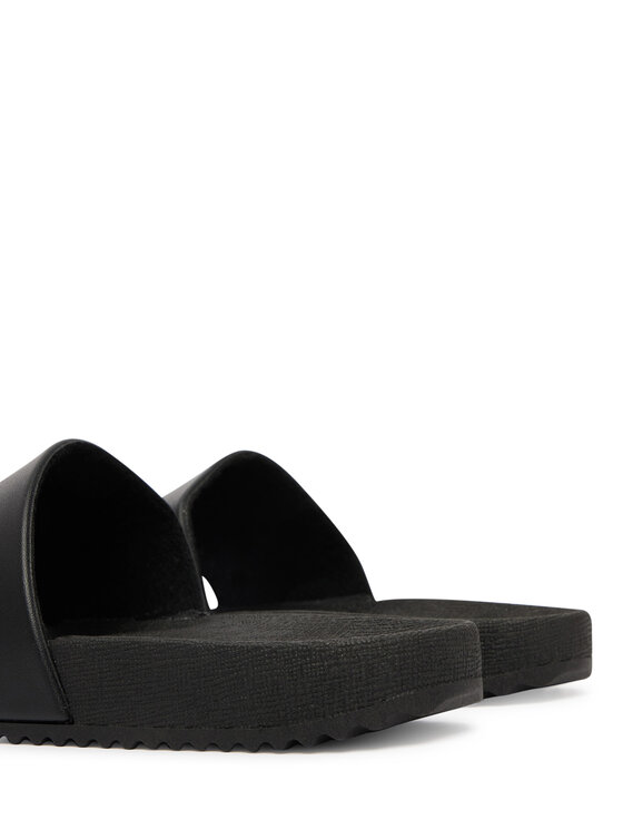 KARL LAGERFELD KARL LAGERFELD Чехли Z31178 S Черен