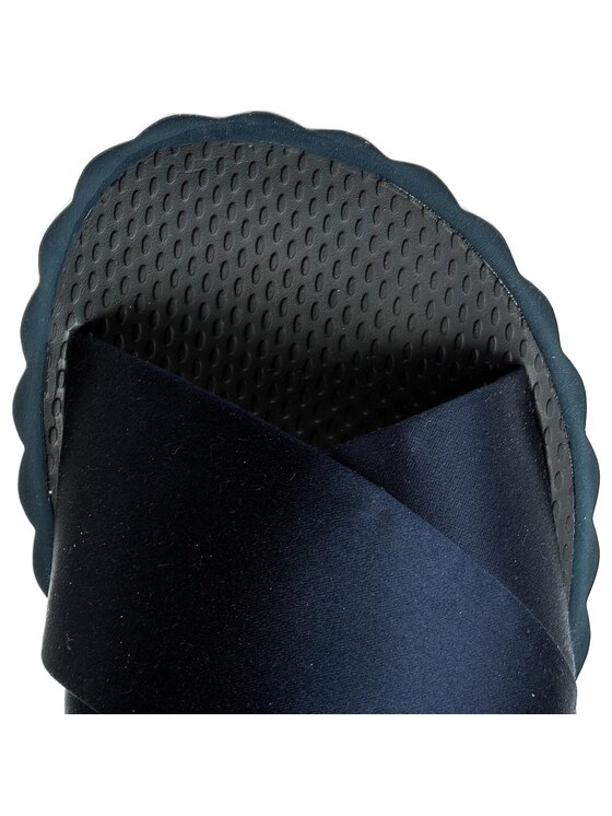 Tory Burch Tory Burch Natikače Scallop Wedge Flip Flop 39754 Tamnoplava