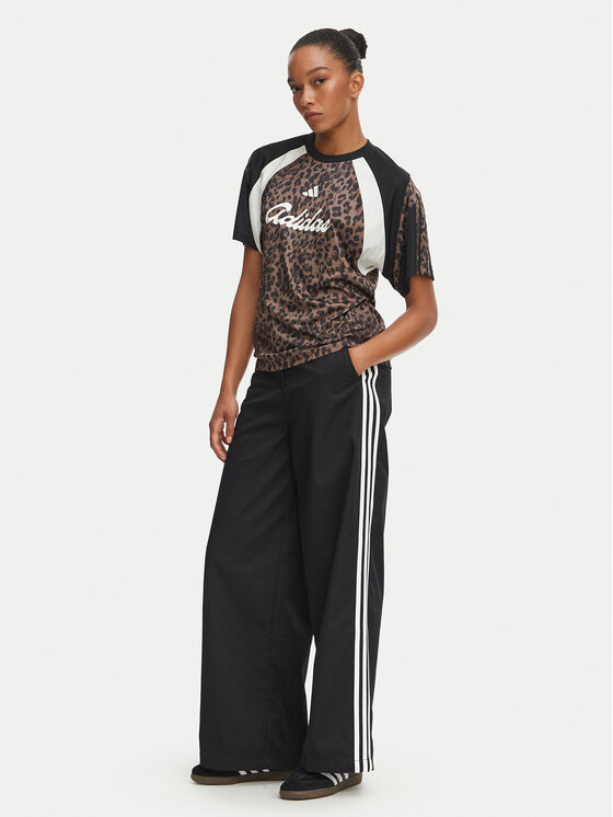 adidas adidas T-Shirt House Of Tiro Jersey KV0905 Braun Regular Fit