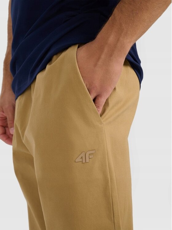 4F 4F Pantaloni da tuta 4FRMM00TTROM1627-83S Marrone Regular Fit