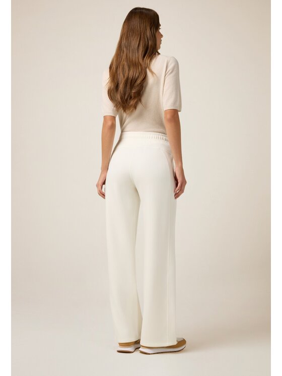 Oltre Oltre Pantaloni di tessuto P828J002382N011 Bianco Boy Fit