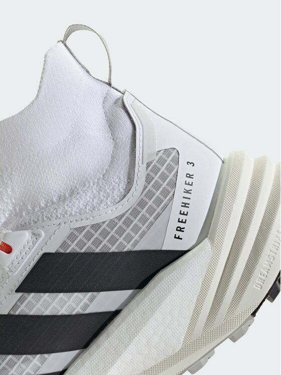 adidas adidas Trekkingi 168242 Biały