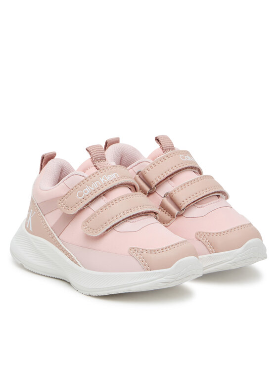 Buty dziecięce sportowe widziane pod kątem z przodu.
