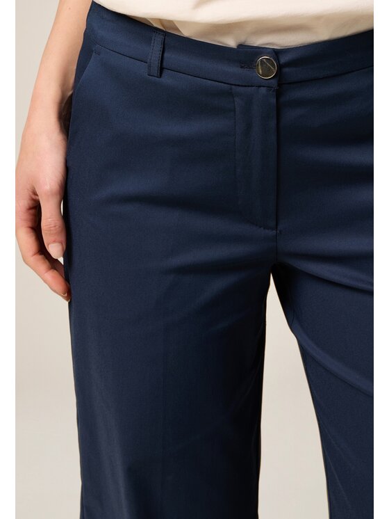 Oltre Oltre Pantaloni di tessuto P065R208995N034 Blu Cropp Fit