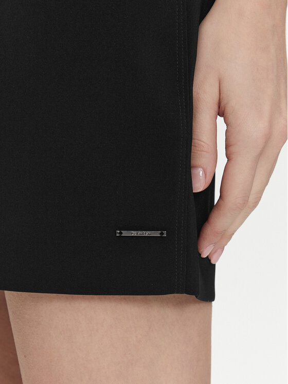 Calvin Klein Calvin Klein Vsakodnevna obleka K20K207257 Črna Slim Fit
