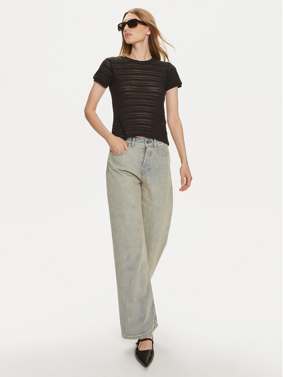 Pieces Pieces T-shirt Agda 17148867 Crna Loose Fit