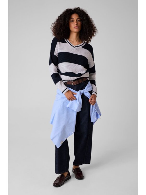 Guess Jeans Guess Jeans Svetr 183557 Modrá Classic Fit
