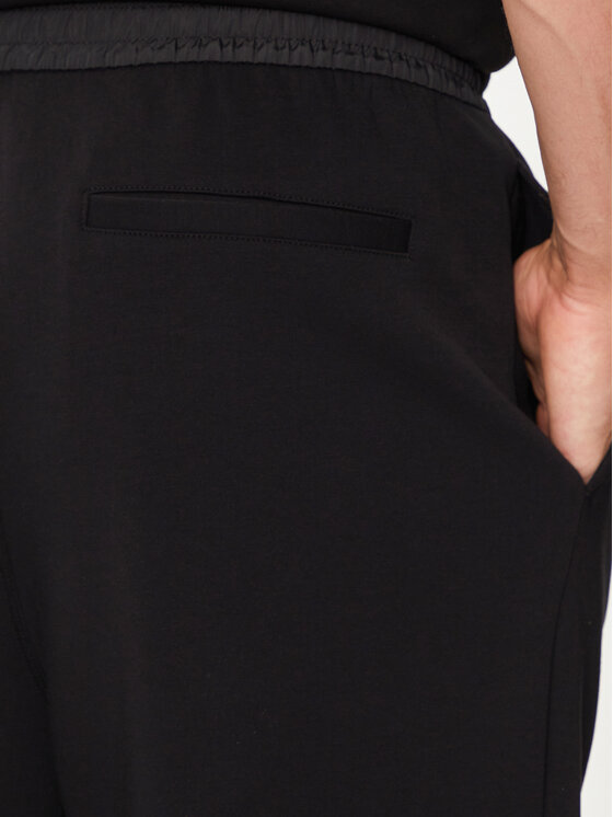 Armani Exchange Armani Exchange Donji dio trenerke XM000084 AF10818 UC001 Crna Regular Fit