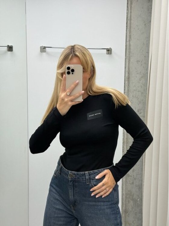 Magda Matyja Magda Matyja Bluza NINA LONGSLEEVE BLACK Czarny Fitted Fit
