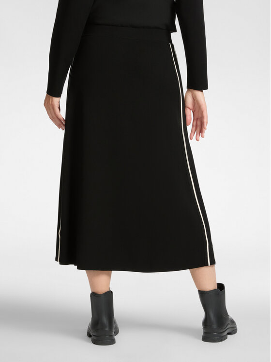 Elena Mirò Elena Mirò Gonna midi 1623Z000053N0A4 Nero Slim Fit