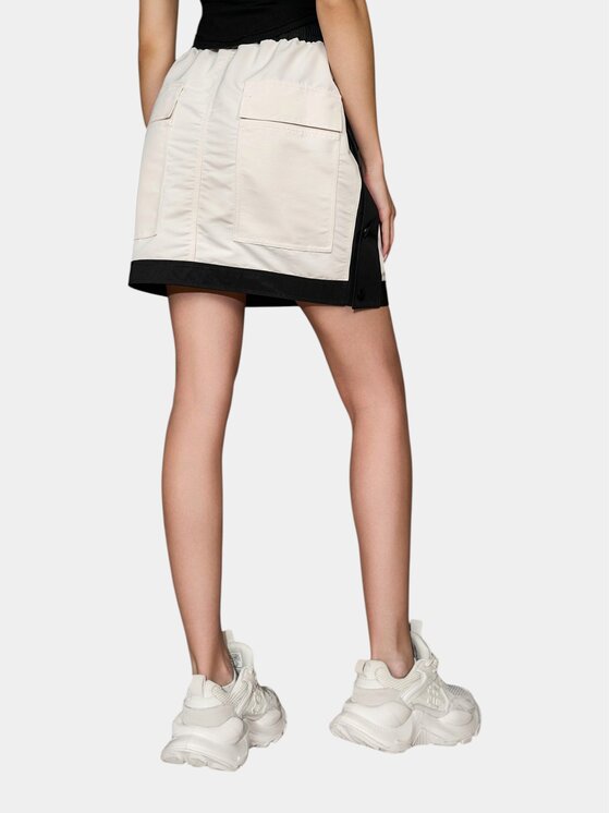 MADE BY SOCIETY MADE BY SOCIETY Spódnica mini Fusta CHROME-WASH - F27434 Biały Basic Fit