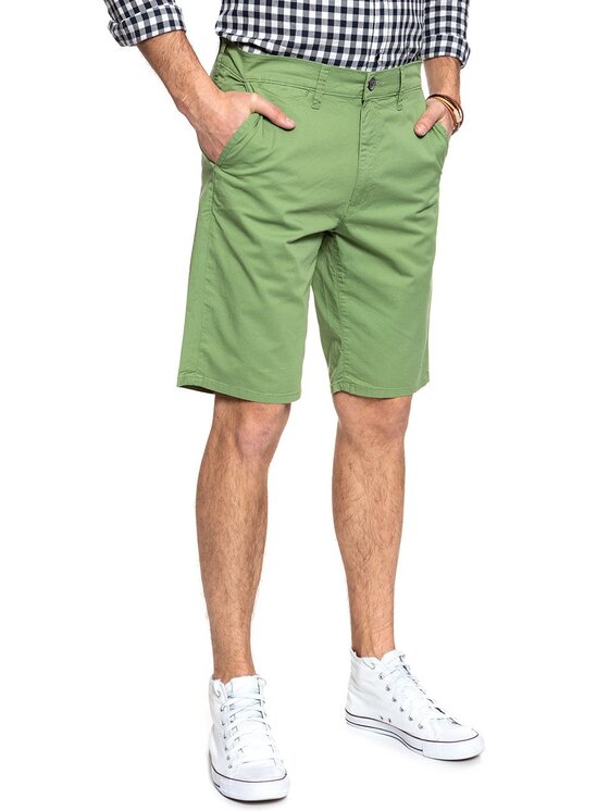 Wrangler Wrangler Pantaloncini di tessuto CHINO SHORT Verde Slim Fit