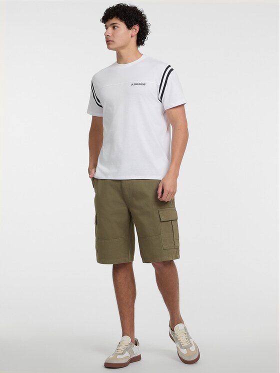 Guess Jeans Guess Jeans T-Shirt 174373 Biały Classic Fit