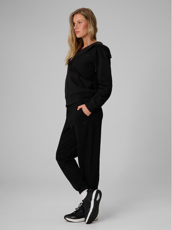 4F 4F Spodnie dresowe MIDSHOP TEXTILE Czarny Regular Fit