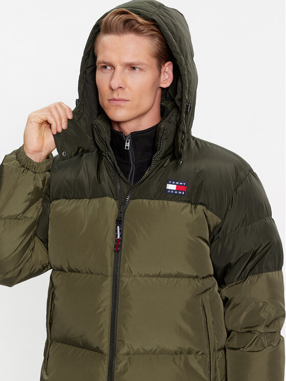 Tommy Jeans Tommy Jeans Pernata jakna Alaska DM0DM17482 Zelena Regular Fit