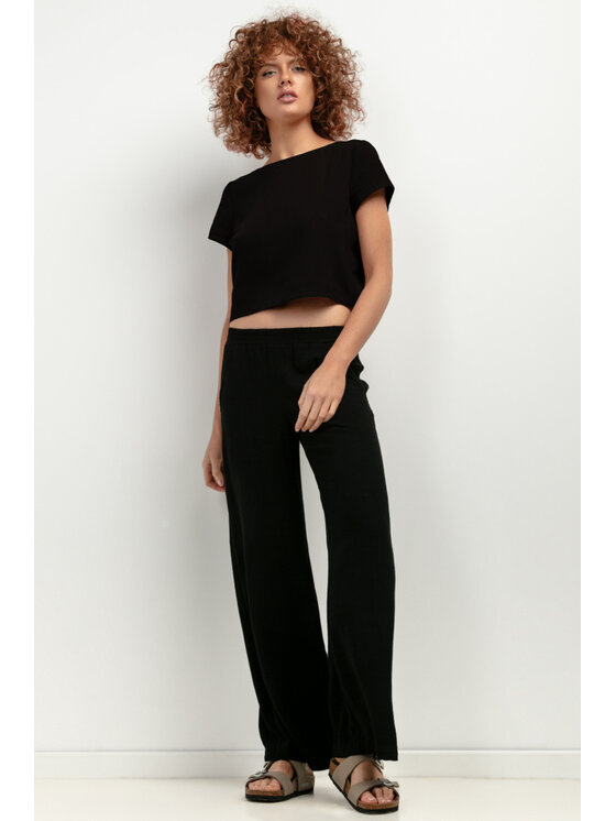 Tessita Tessita Spodnie materiałowe SPODNIE_T404_4_S Czarny Relaxed Fit