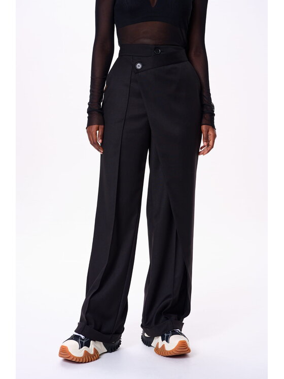 blue shadow blue shadow Spodnie damskie Sanak Czarny Regular Fit