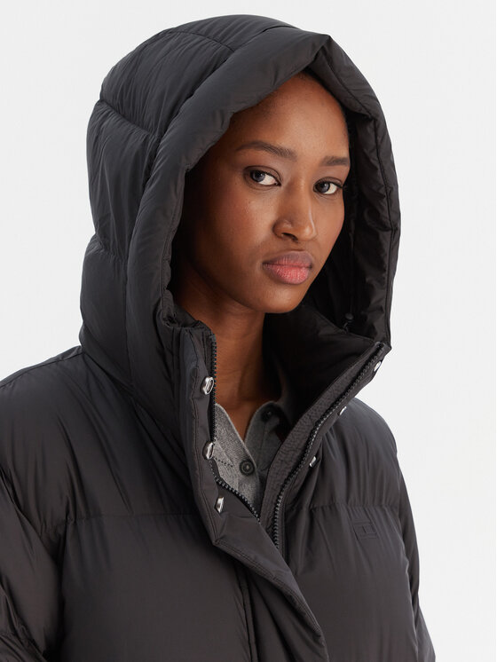 Tommy Hilfiger Tommy Hilfiger Vatovaná bunda Modern WW0WW46536 Čierna Regular Fit
