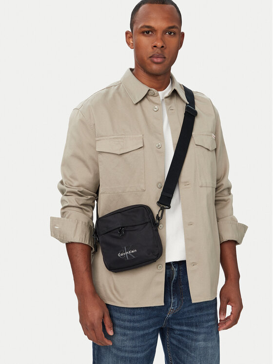 Calvin Klein Torbica za okrog pasu Bold Square Crossbody LV04D3454G Črna