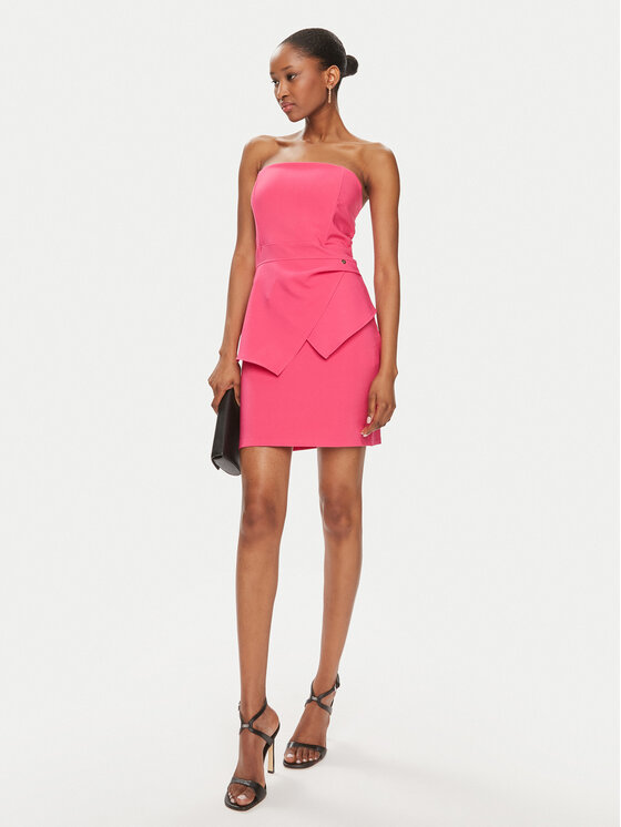 Rinascimento Rinascimento Коктейлна рокля CFC0119098003 Розов Slim Fit