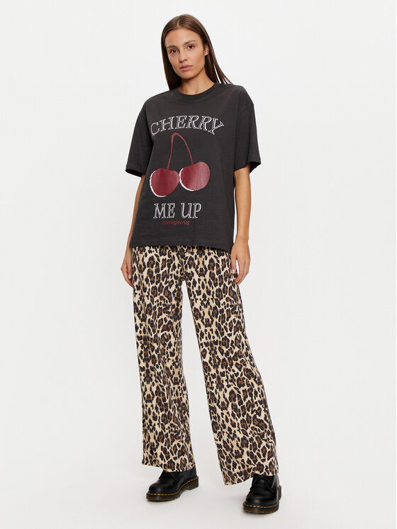 Gina Tricot Gina Tricot T-shirt 23980 Crna Oversize