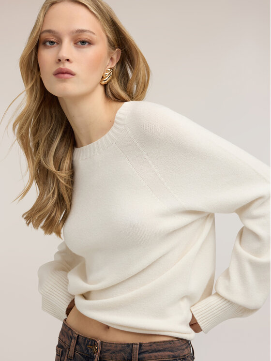 Motivi Motivi Sweter M342E002401N011 Biały Regular Fit