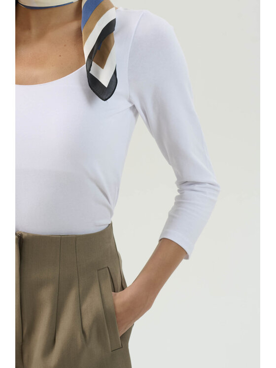 Femestage Femestage T-Shirt Femestage AB BASE TSH1580-000 Biały Regular Fit