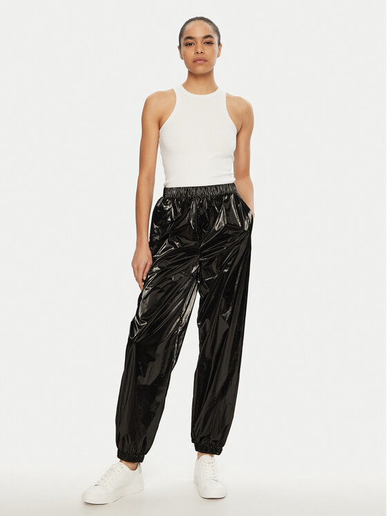 Guess Guess Melegítő alsó V5RB09 WGUJ0 Fekete Regular Fit