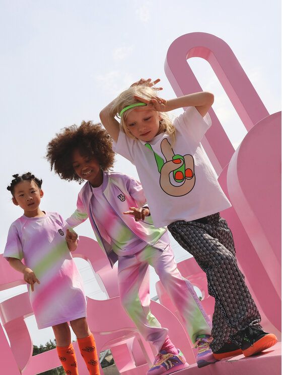 Reima Reima Teplákové nohavice MINNA PARIKKA Peace 5200210A Čierna Regular Fit