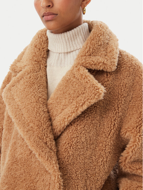 Rinascimento Rinascimento Изкуствен кожух CFC0127146003 Бежов Oversize