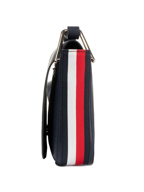 Tommy hilfiger 2025 core saddle bag