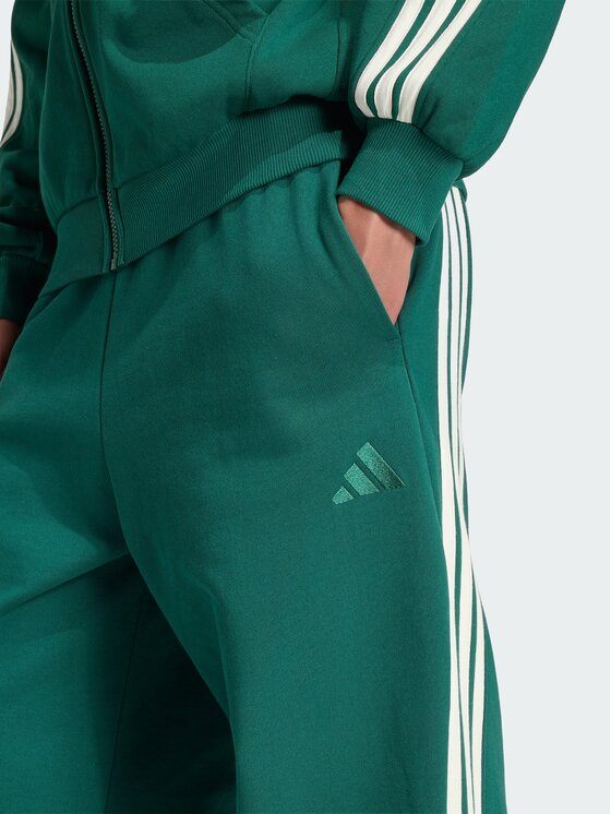 adidas adidas Spodnie materiałowe 167693 Zielony Loose Fit