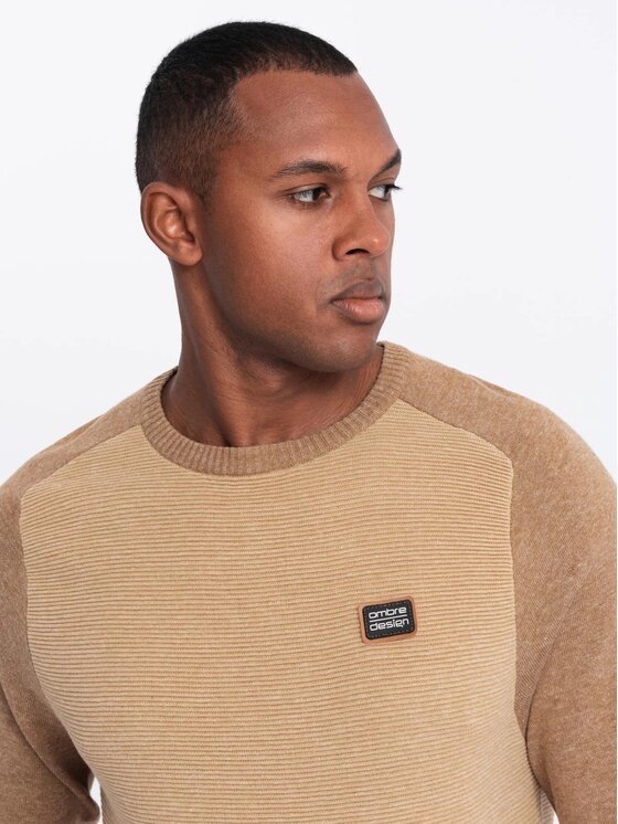 Ombre Ombre Sweter OM-SWSW-0121 Brązowy Regular Fit