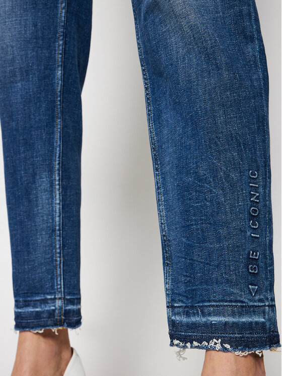 Guess Guess Džinsi Mom W1RA21 D46A4 Tumši zils Tapered Fit