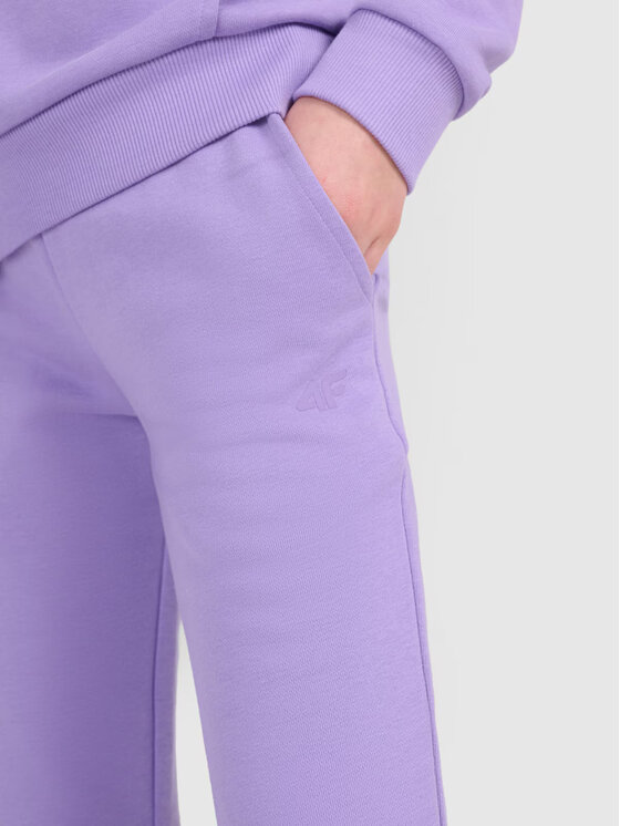 4F 4F Teplákové nohavice 4FJWSS25TTROF1099-51 Fialová Regular Fit