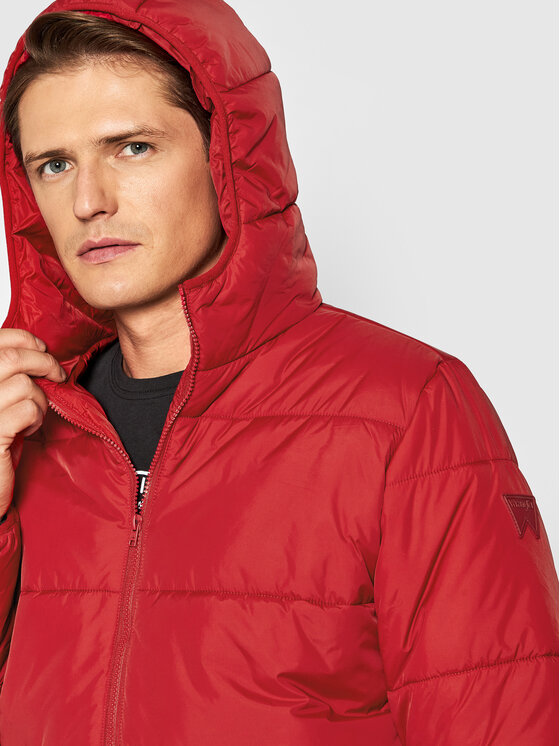 Wrangler Wrangler Kurtka zimowa The Puffer W4D6WRX47 112141357 Czerwony Regular Fit
