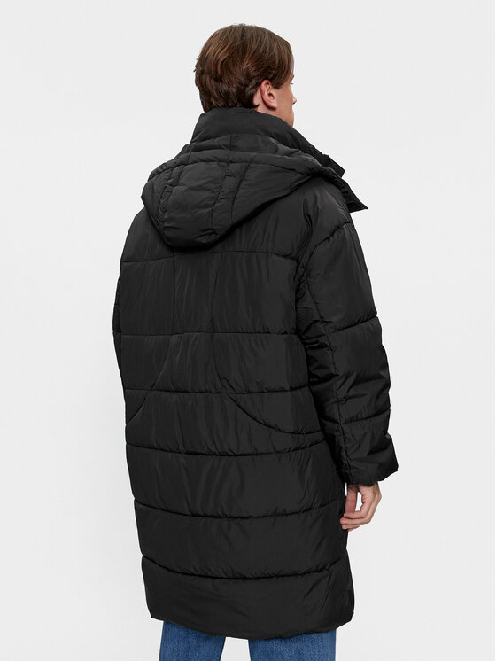 Calvin Klein Jeans Calvin Klein Jeans Žieminė striukė J30J324078 Juoda Relaxed Fit