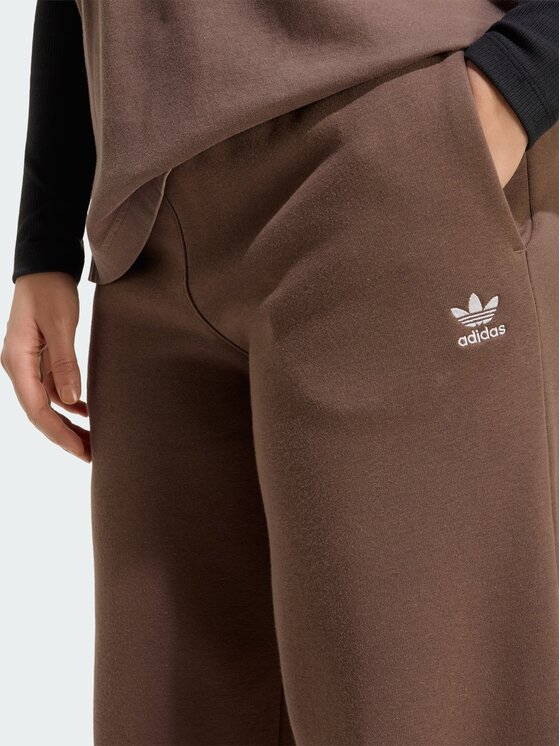 adidas adidas Spodnie dresowe 151367 Brązowy Loose Fit