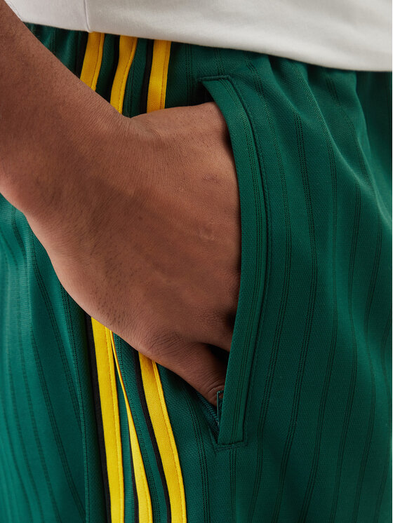 adidas adidas Pantaloncini sportivi Firebird Engineered Stripes KS5504 Verde Regular Fit