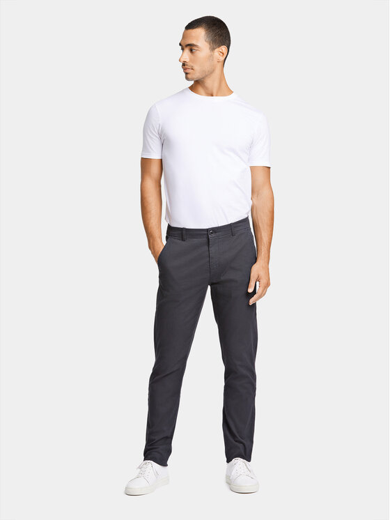 Lindbergh Lindbergh Chinosy 30-005044 Czarny Slim Fit