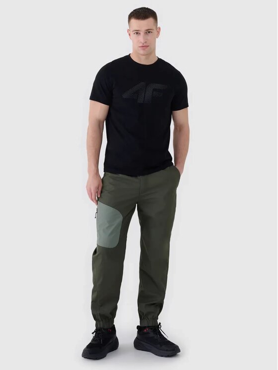 4F 4F Tričko 4FWMM00TTSHM2257-20S Čierna Regular Fit