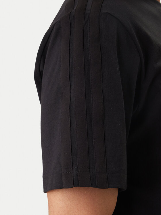 adidas adidas Тишърт Lux Coffee Cafe Pour Graphic KB4847 Черен Loose Fit