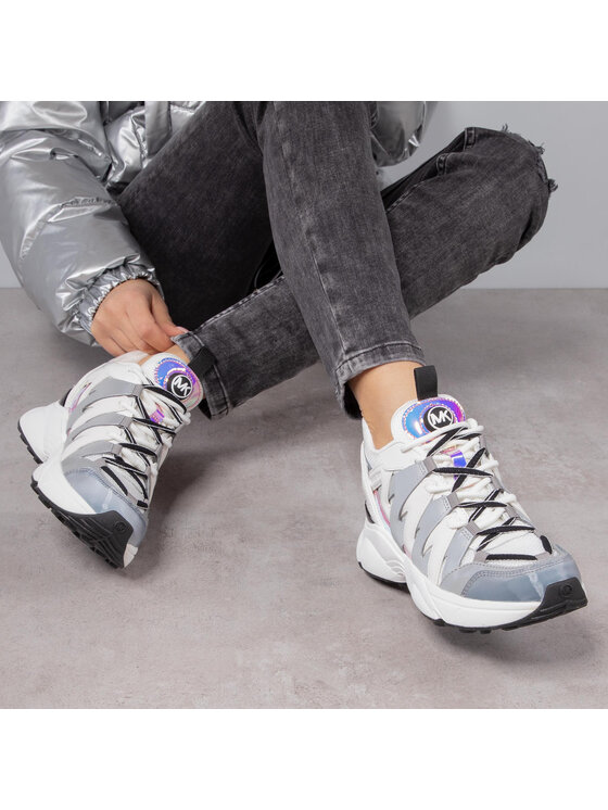 hero trainer michael kors