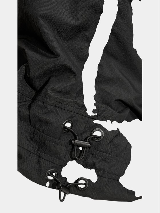 MADE BY SOCIETY MADE BY SOCIETY Spodnie materiałowe MONOLITH - P17812 Czarny Basic Fit
