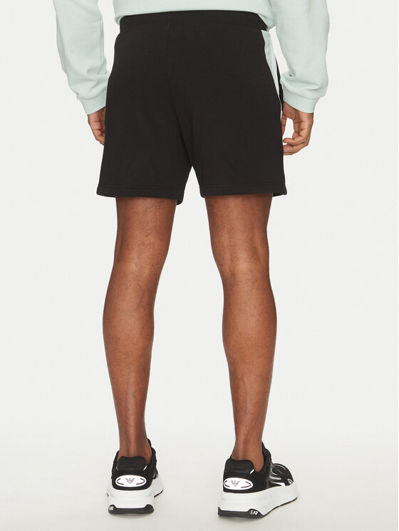 EA7 Emporio Armani EA7 Emporio Armani Kratke hlače 7M000269 AF12451 UC001 Crna Regular Fit