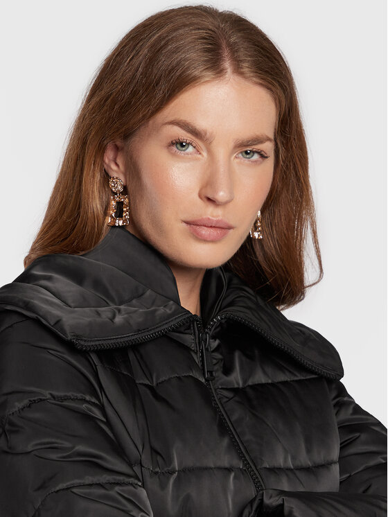 Guess Guess Žieminė striukė Giltzy W2BL56 WEX12 Juoda Regular Fit