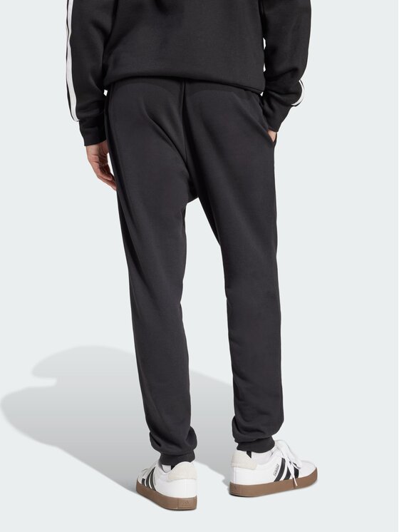 adidas adidas Spodnie dresowe 139647 Czarny Regular Fit