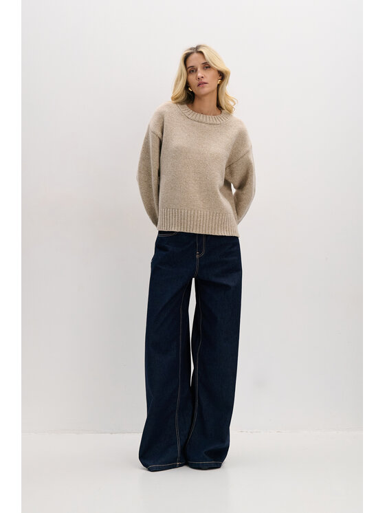 Fobya Fobya Sweter F2089 Beżowy Basic Fit
