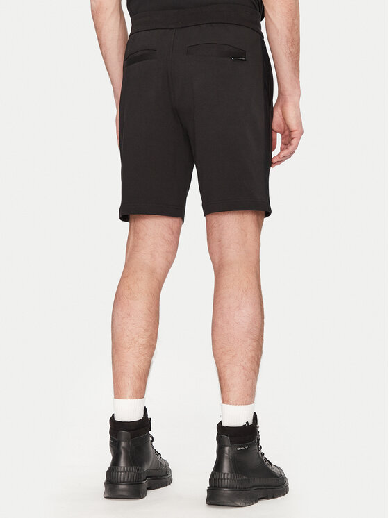 Moose Knuckles Moose Knuckles Szorty sportowe Dalon M15MR807 Czarny Regular Fit
